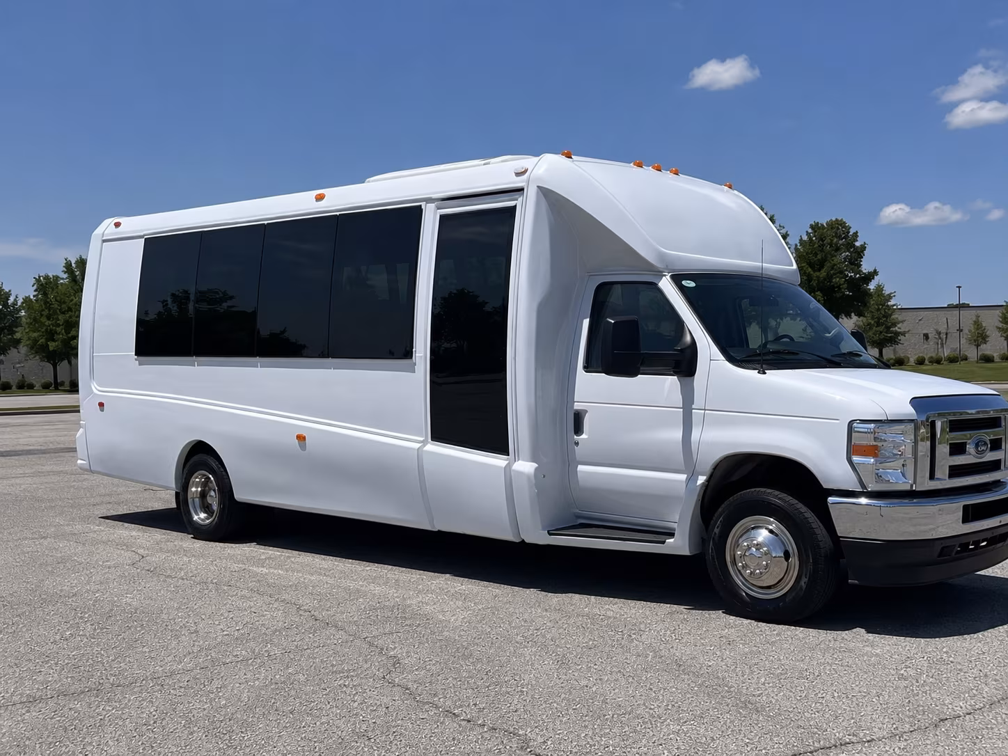 20 Passenger Party Bus Exterior