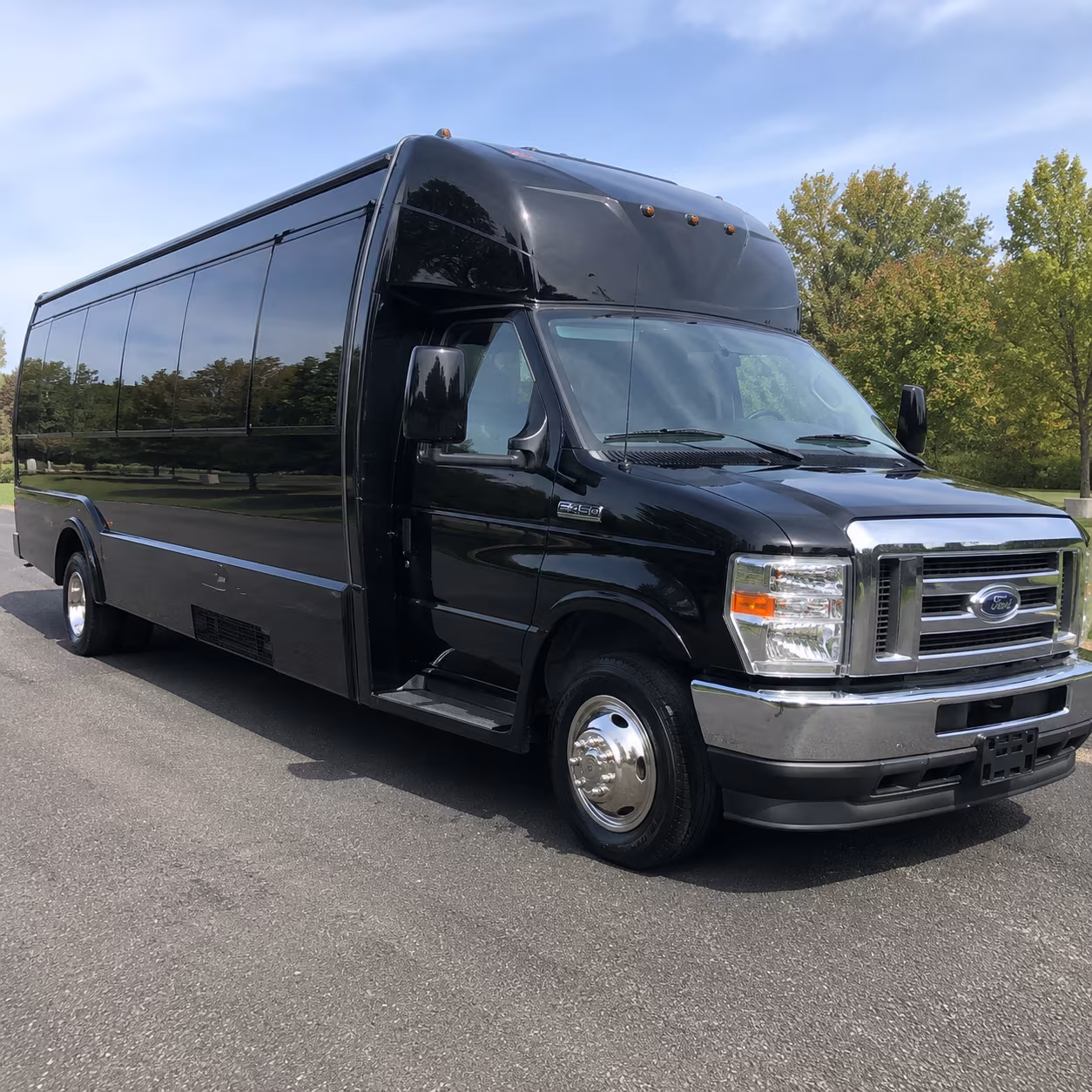 Tucson Winery Tour & Pub Crawl Transportation party bus exterior