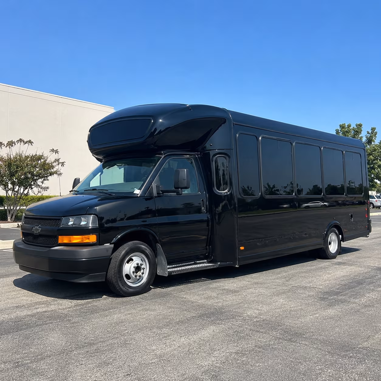 Tucson Winery Tour & Pub Crawl Transportation party bus exterior
